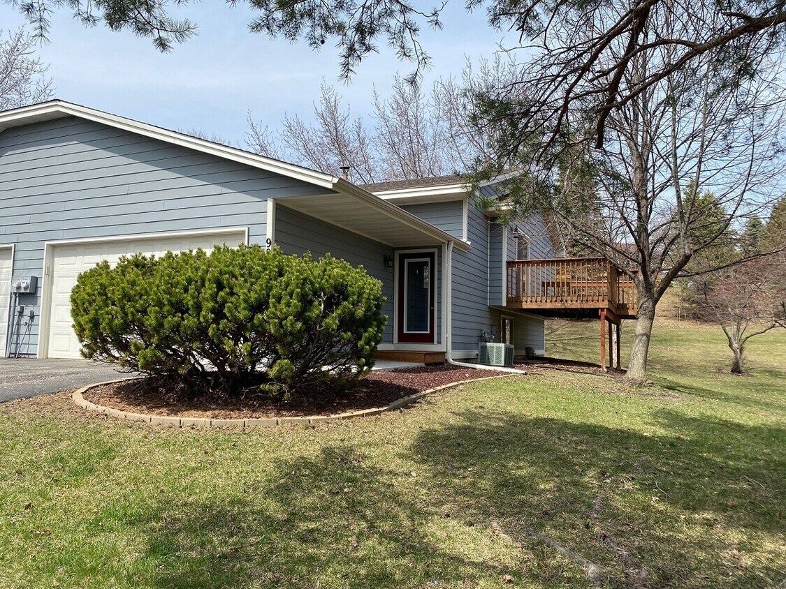 Foto principal - 980 Pontiac Ln