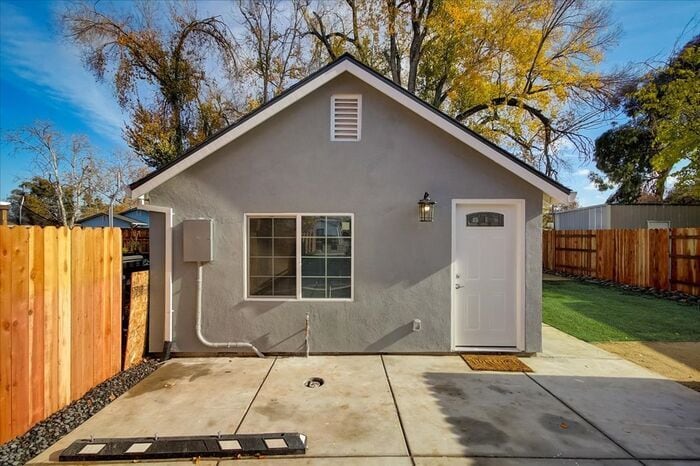 Studio w/ In-Unit W/D + Quartz Kitchen in Sacramento - Studio w/ In-Unit W/D + Quartz Kitchen in Sacramento