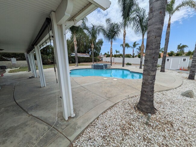 Foto del edificio - Beautiful 3-Bedroom Home with Pool!