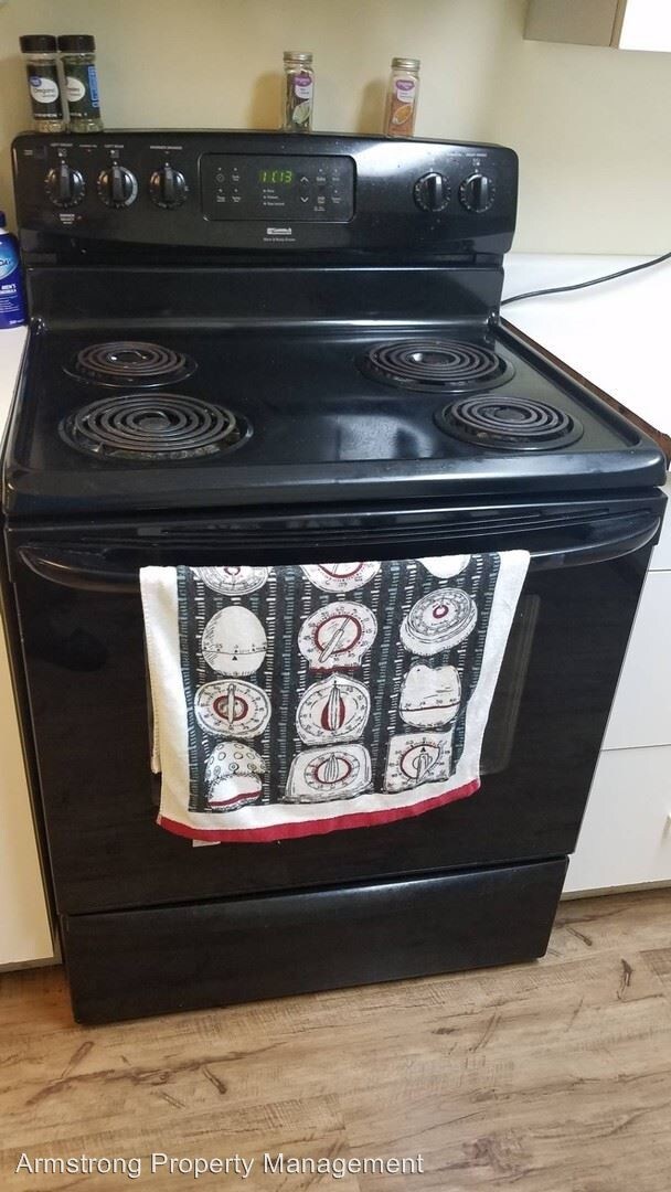 Building Photo - 840 E 350 N