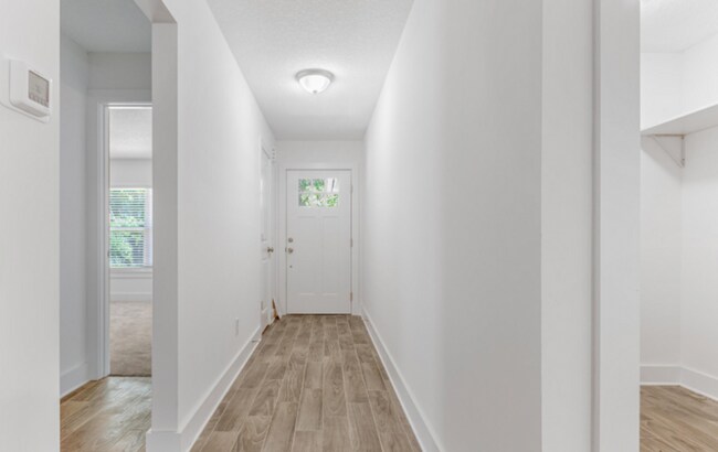 Foto del edificio - A beautiful 4 bedroom, 2 bathroom property...