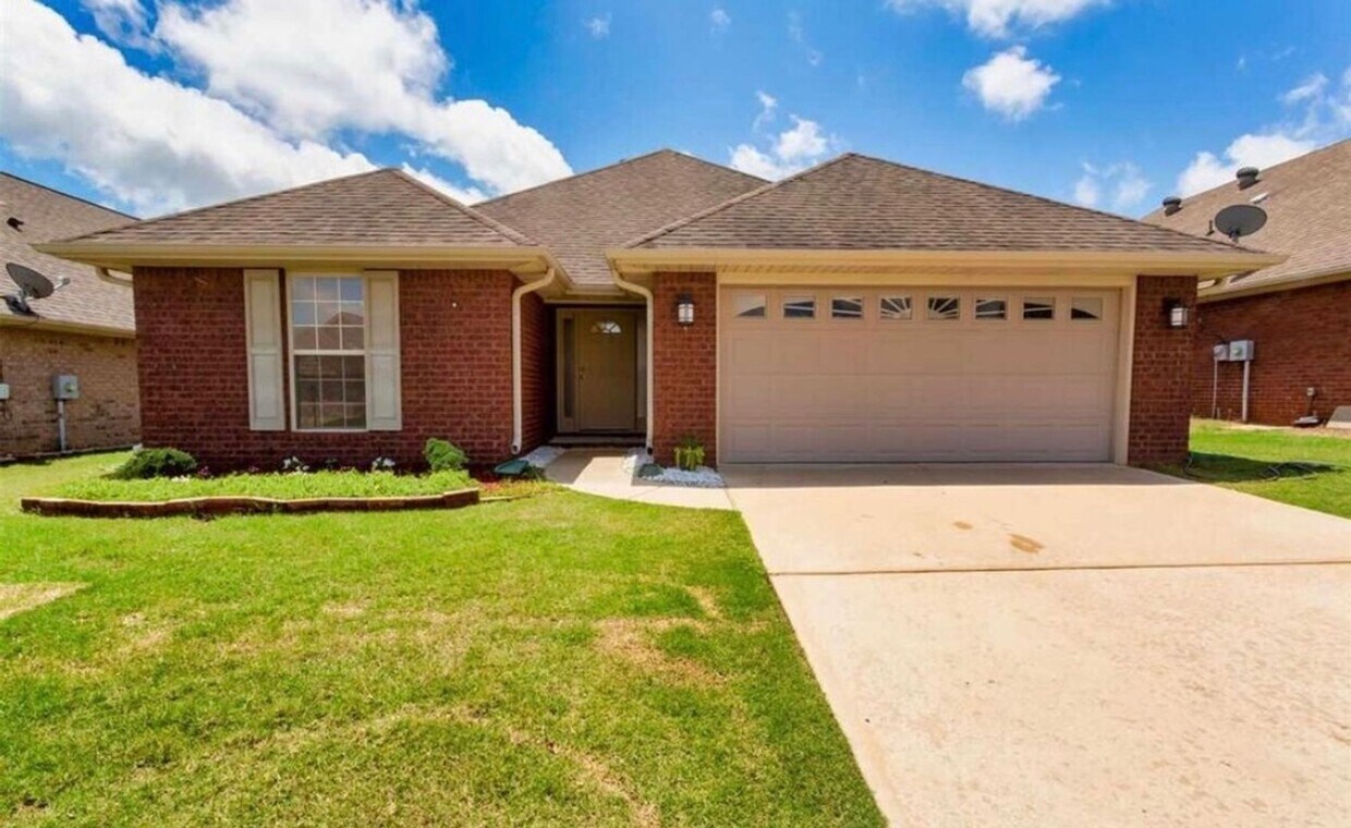 Foto principal - New For Rent in Moody!