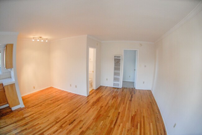 Living space - 3729 Arbolada Rd