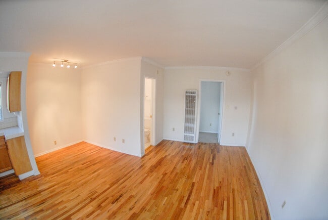 Living space - 3729 Arbolada Rd