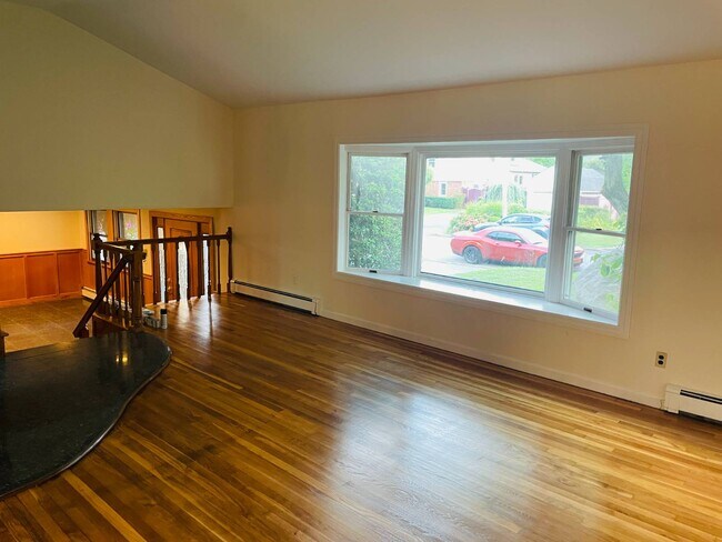 Foto del edificio - 146 Woolsey Ave