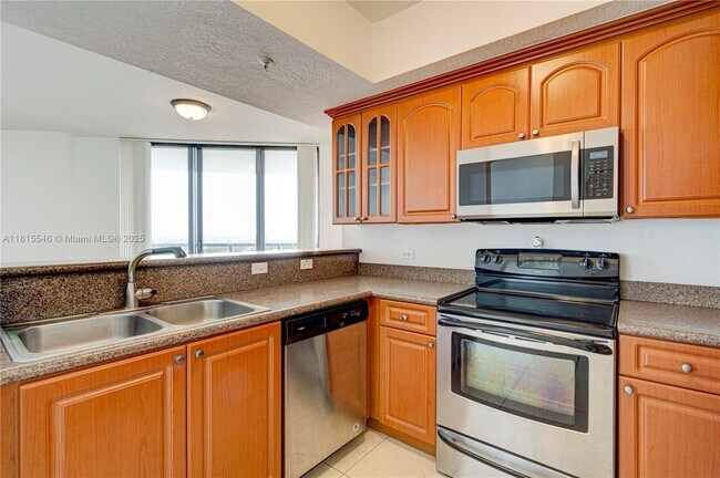 Foto del edificio - 2301 SW 27th Ave
