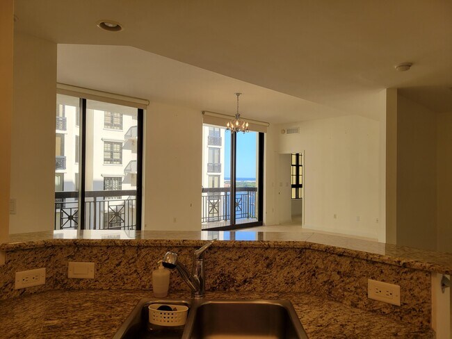 Foto del edificio - 801 S Olive Ave