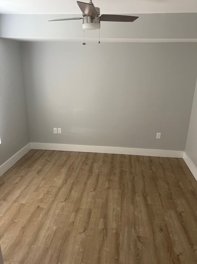 Interior Photo - Edge at Greentree