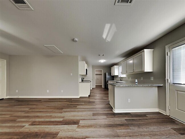 Building Photo - 28870 Llano River Loop
