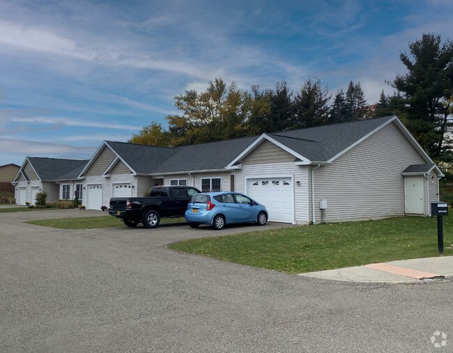 Loft Condos for Rent in Eden NY 1 Rentals