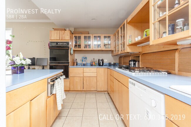 Building Photo - Available August 1st! Massive updated 5bed...