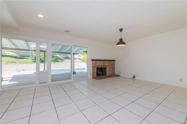 Building Photo - 605 Broken Bow Ln