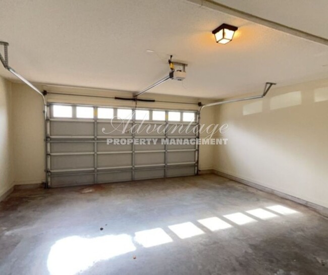 Building Photo - Newly Renovated Home | Collierville