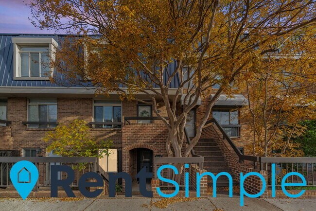 Photo - 1673 S Hayes St Apartment