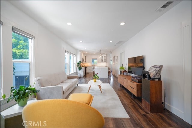 Foto del edificio - 1553 Talmadge St