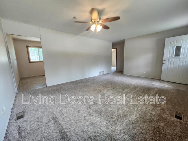 Foto del edificio - 1311 N 56th St