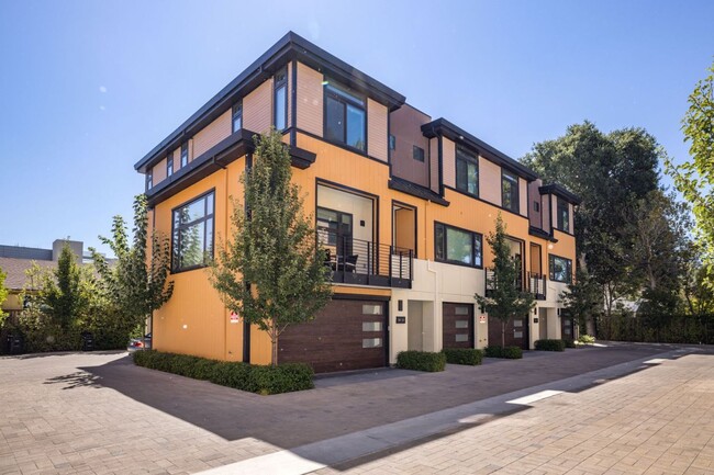 Building Photo - 1285 El Camino Real