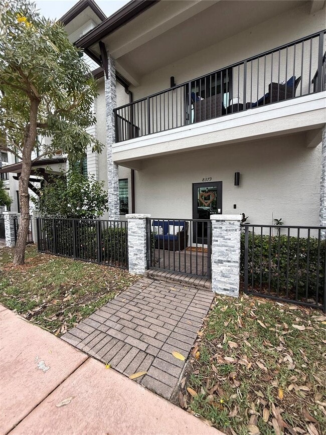 Building Photo - 8379 Central Park Blvd