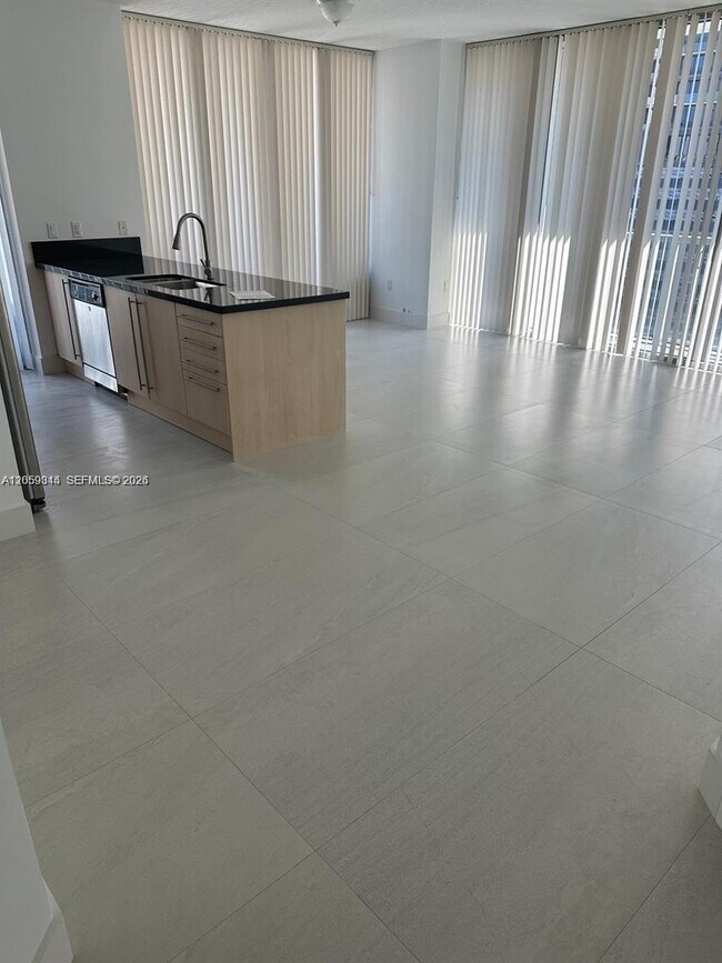 Foto del edificio - 1111 SW 1st Ave