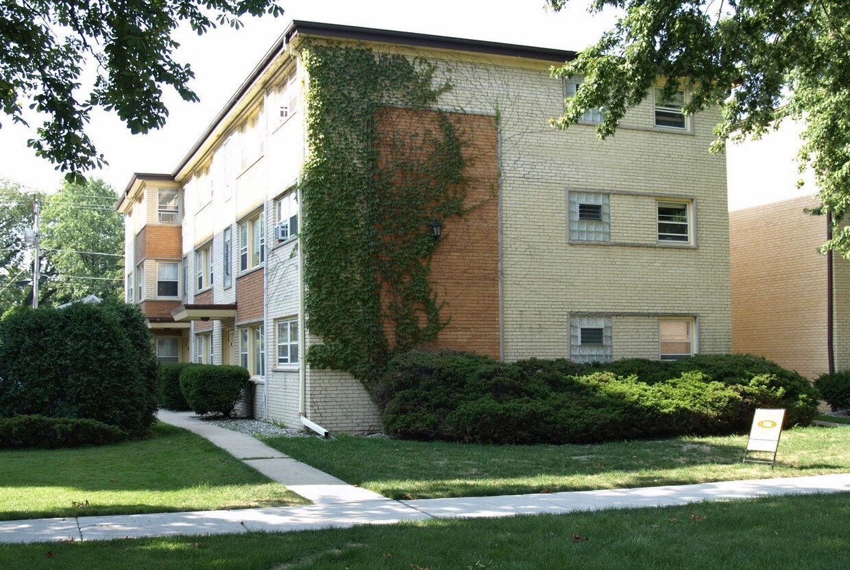 Primary Photo - 1475-1479 Ashland Ave
