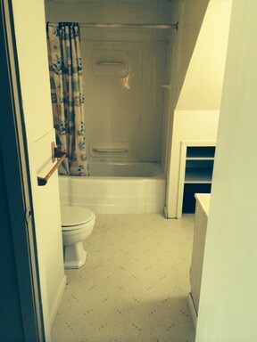 Building Photo - 105 9th St