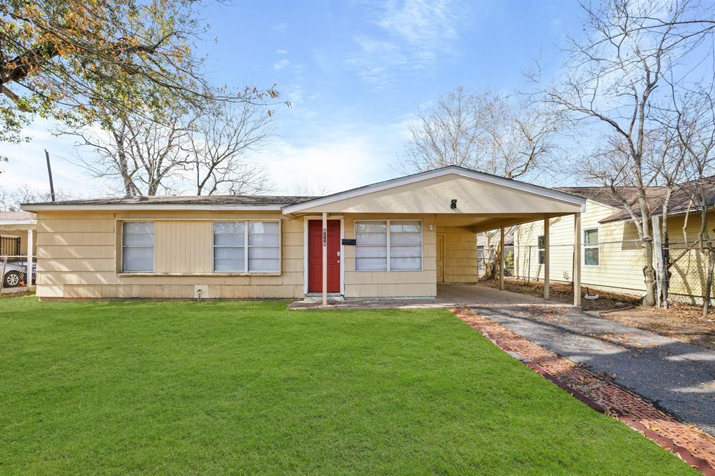 Primary Photo - 8118 Panay Dr