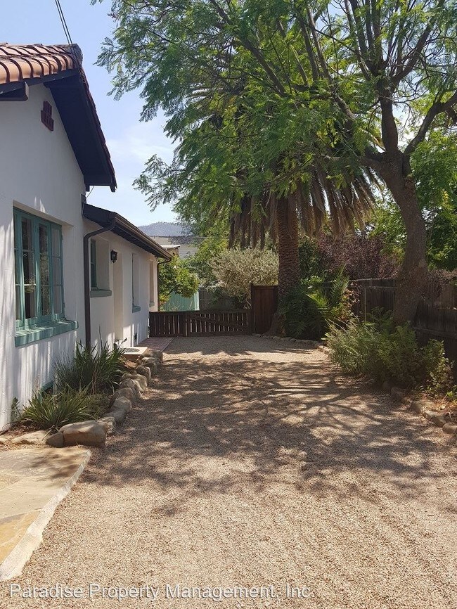 Building Photo - 2 br, 1 bath House - 307 E. Aliso St.