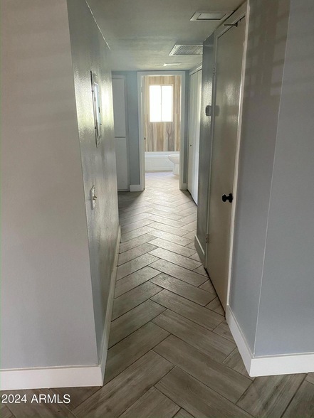 Foto del edificio - 1255 N 47th Place