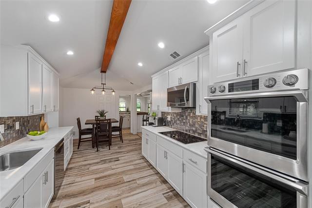 Building Photo - 1626 Mockingbird Ln