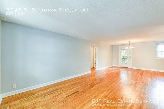 Building Photo - 3048 S Buchanan St