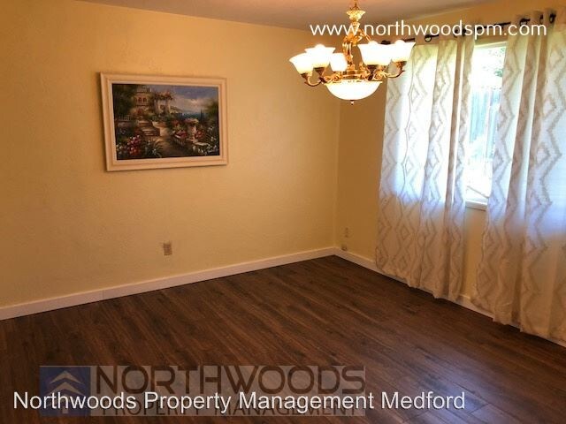 Building Photo - 3 br, 2 bath House - 1351 Bonita Ave.