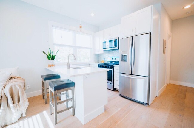Building Photo - 259 Beach 125th St