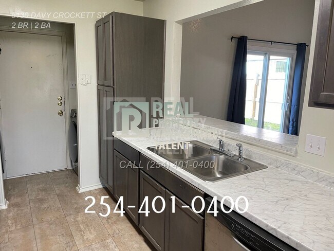 Building Photo - DEAL ALERT!!!! 2 Bedroom, 2 Bathroom Home ...