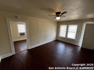 Foto del edificio - 905 W Lynwood Ave
