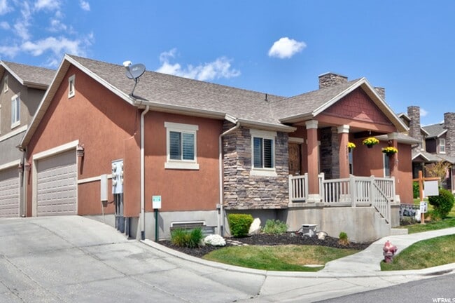 Building Photo - 3891 E Cunninghill Dr