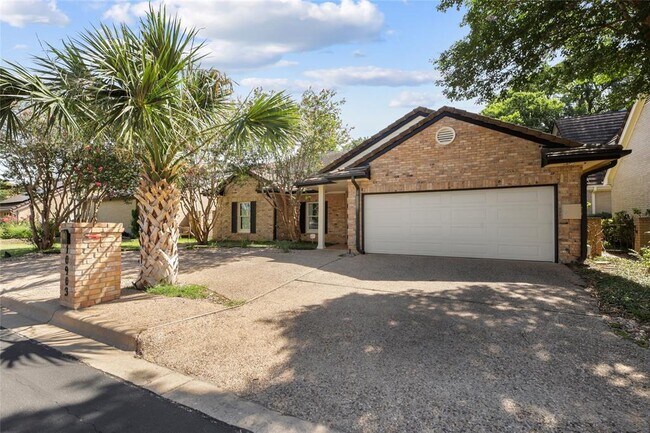 Building Photo - 10903 Legends Ln