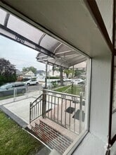 Building Photo - 15 Meriam St