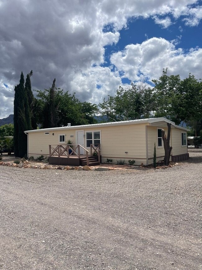 Building Photo - 3094 Grand Canyon Rd