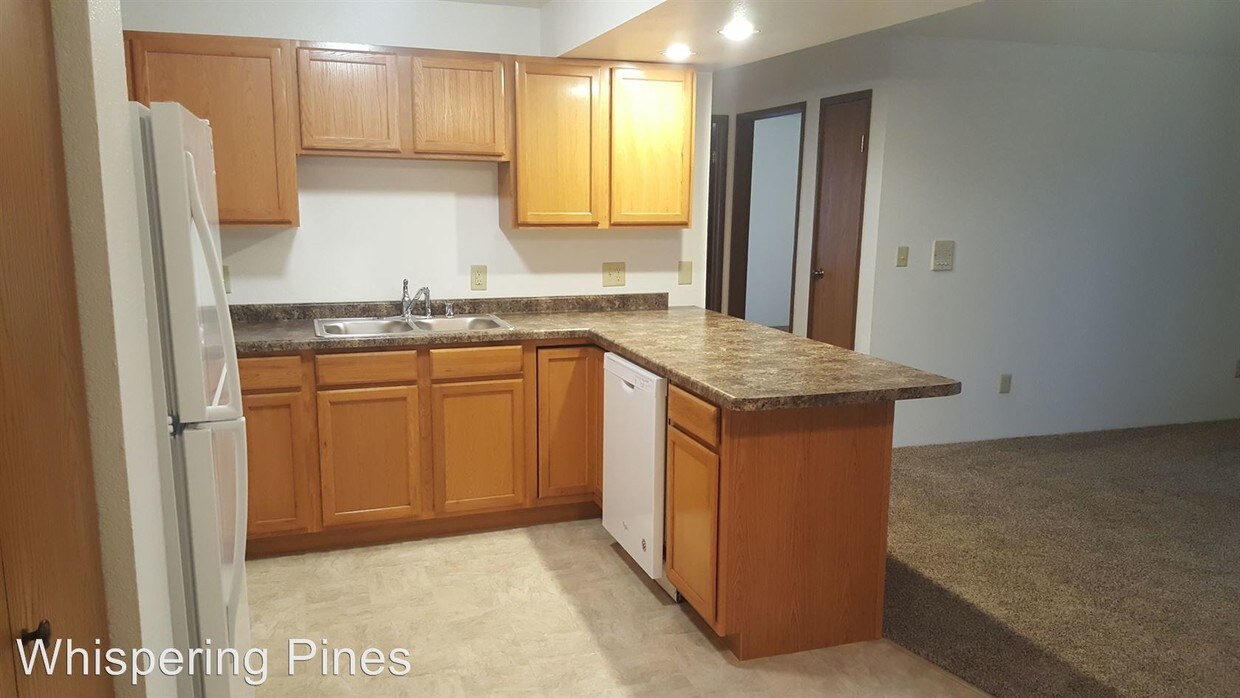 Primary Photo - 107-225 Turtle Creek Dr
