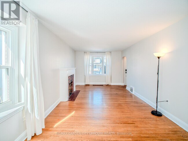 Photo du bâtiment - 167 Dalhousie Ave