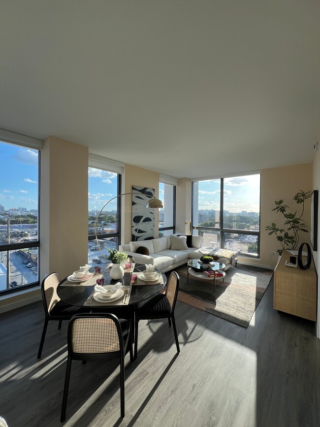 Foto del edificio - 153 NW 31st St