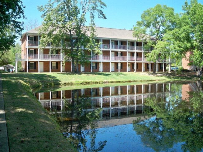Primary Photo - Lakewood Commons J102