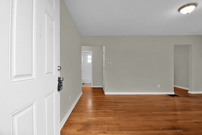 Building Photo - 2566 Atwood Terrace