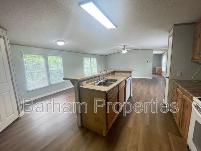 Building Photo - 9753 FM 226
