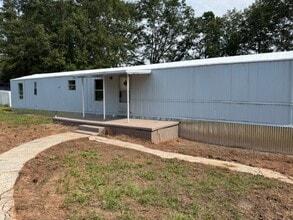 Building Photo - 107 Amy St
