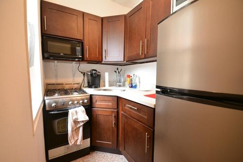 Foto del edificio - 316 E 25th St