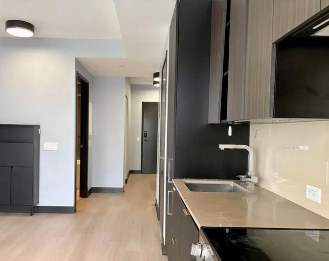 Building Photo - 3883 Quartz Rd