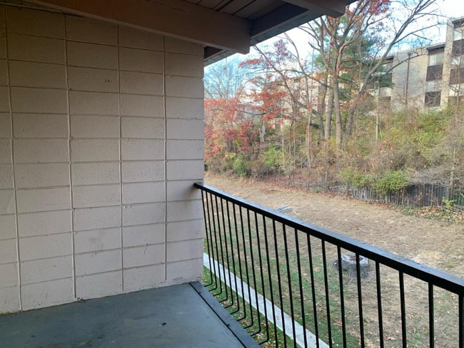 Building Photo - 5501 Karen Elaine Dr