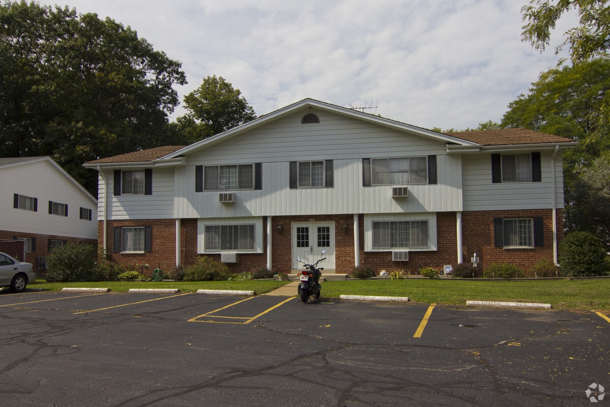 Foto del edificio - 1103 Woodridge Dr