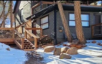 Building Photo - 955 Osage Ave